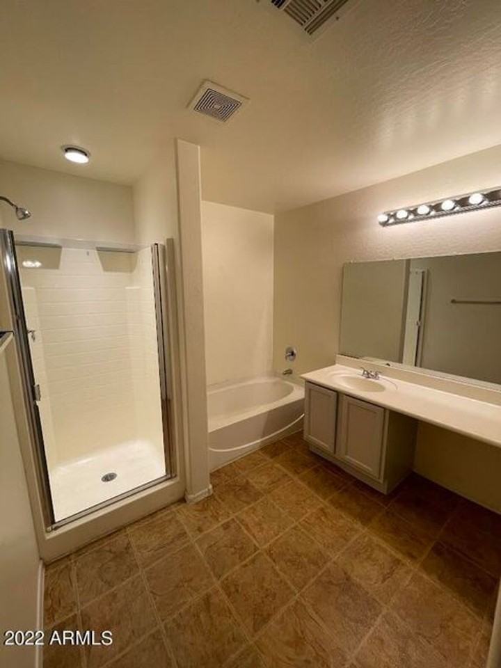 25881 W North Star Pl - Photo 7 of 20