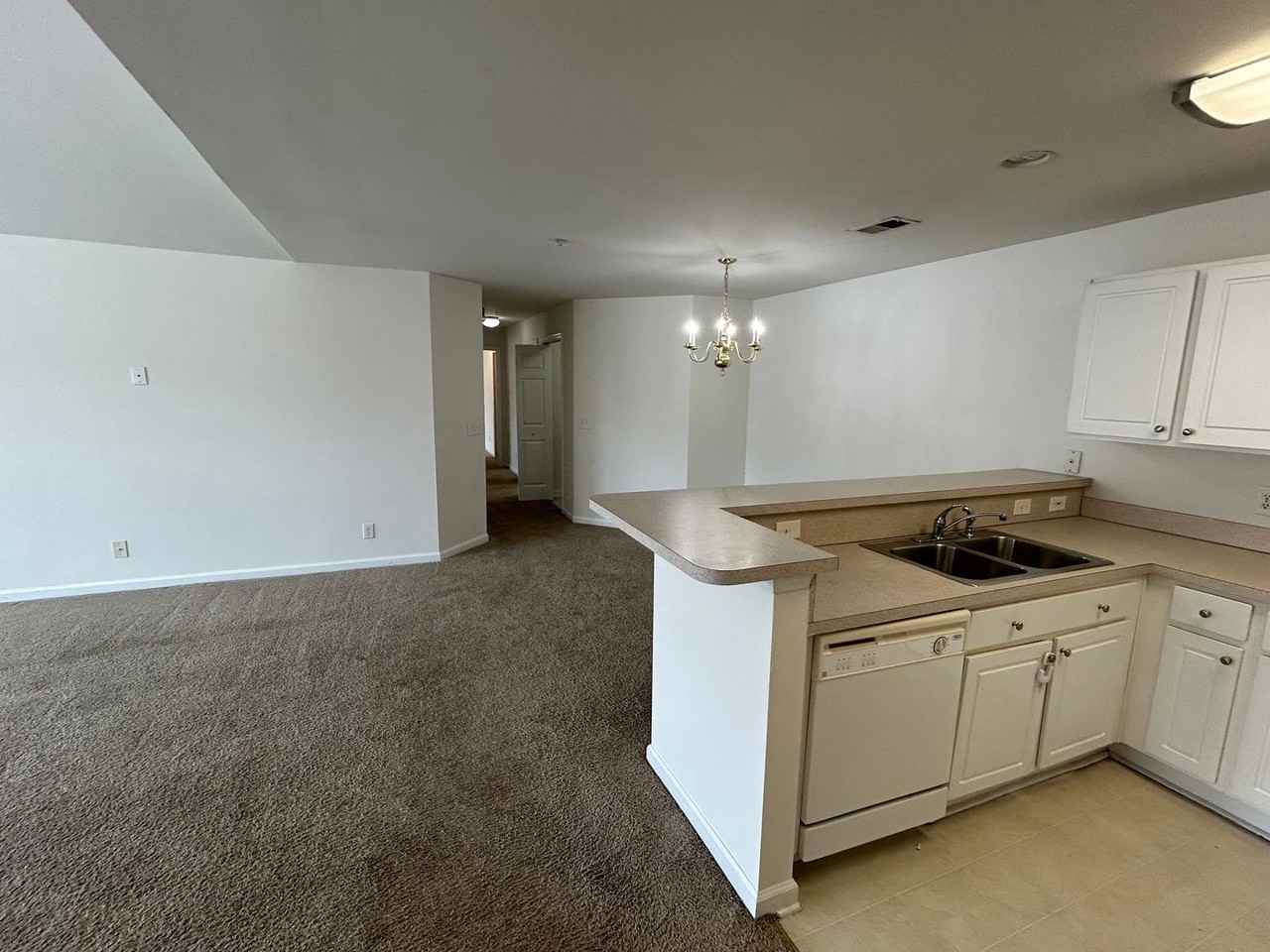 131 Veranda Way - Photo 7 of 44