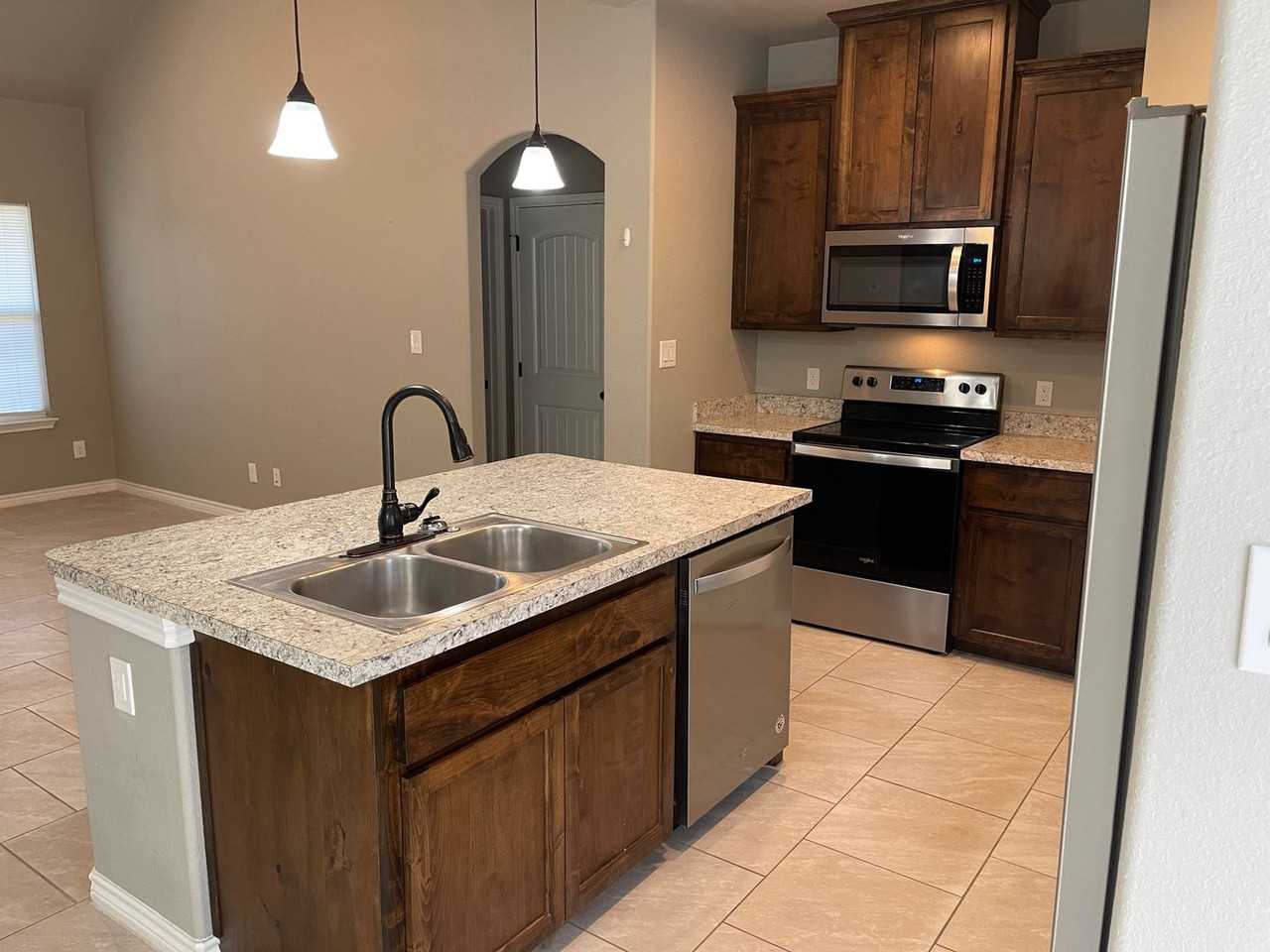 1289 Green Meadow Ln - Photo 2 of 33