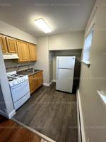 featured image of 309 W 8th St