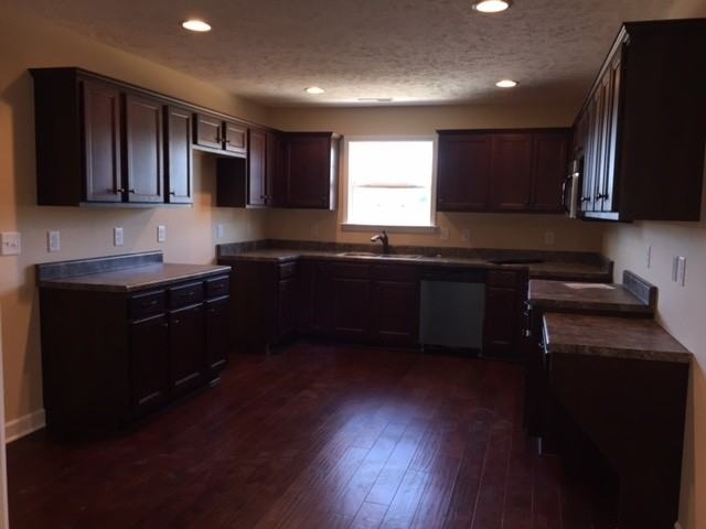 2604 Auldridge Dr - Photo 5 of 12