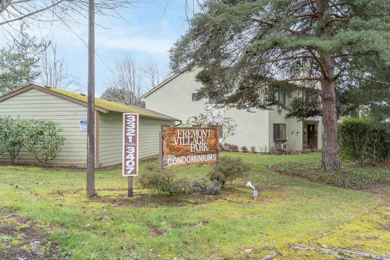 3329 Ne 162nd Ave - Photo 2 of 25