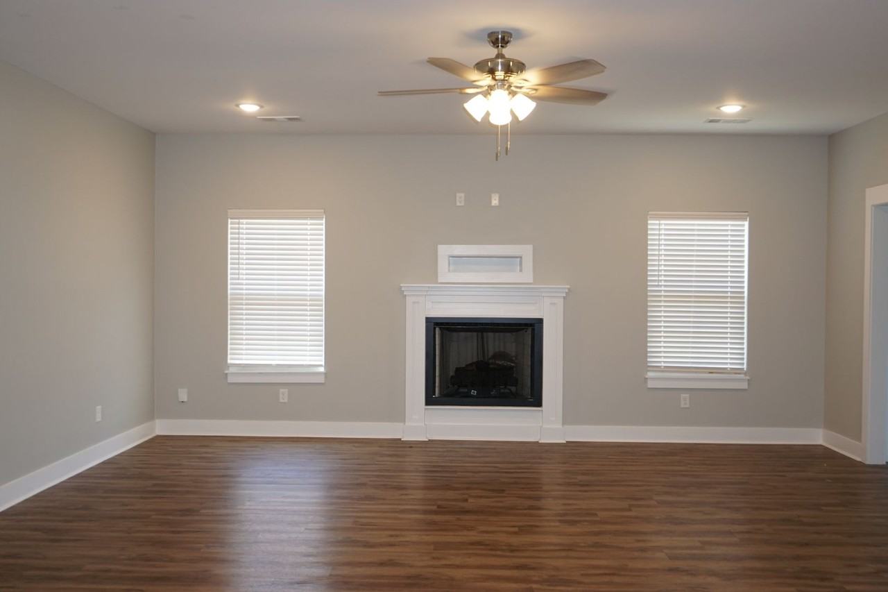 3712 Red Maple Way - Photo 3 of 25