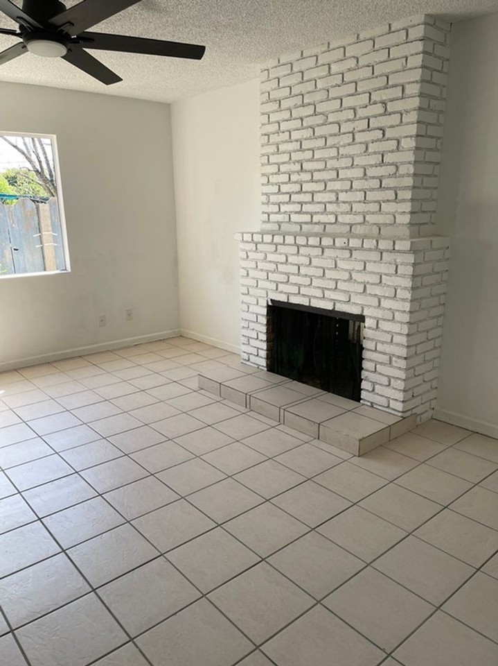 2507 Cameo Ct - Photo 3 of 6