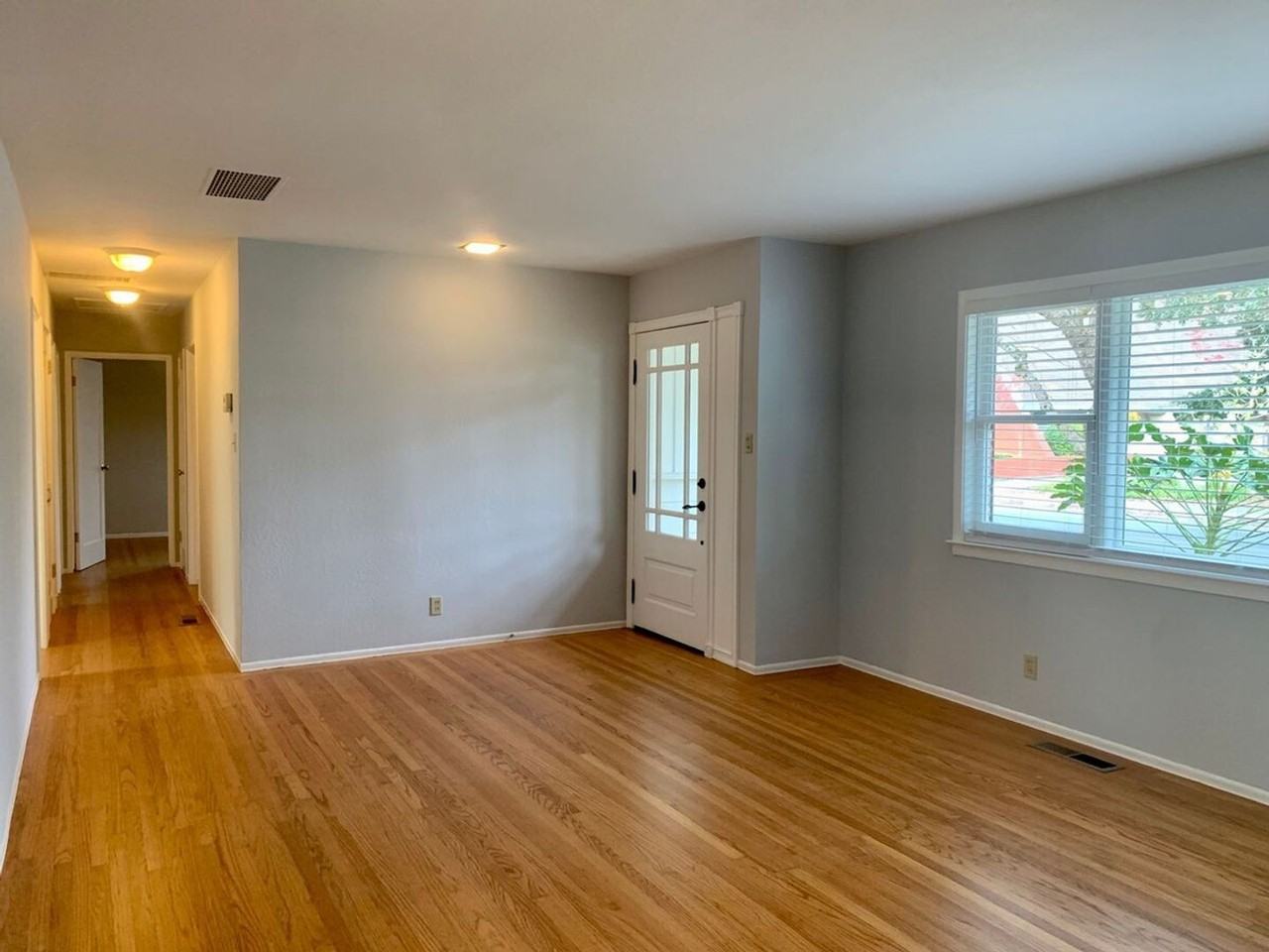 1330 Pacific Ave - Photo 3 of 21