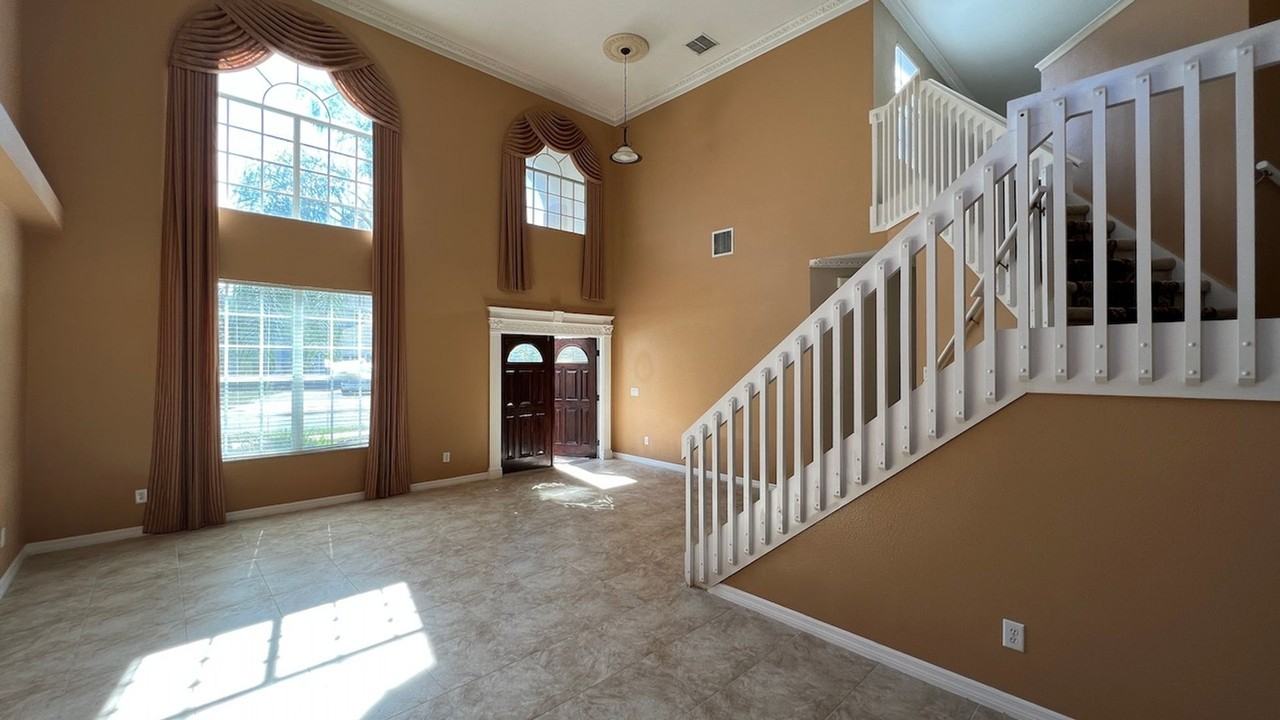 6529 Lake Pembroke Pl - Photo 3 of 22