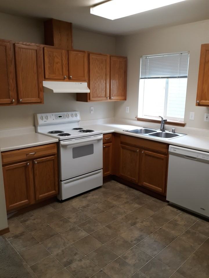 730 South Vassault Street - Photo 7 of 12