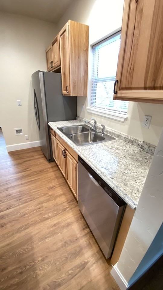 105 S 14th Ave - Photo 5 of 18