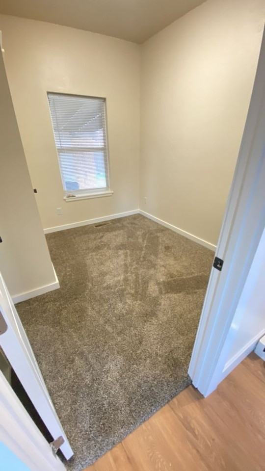 105 S 14th Ave - Photo 7 of 18