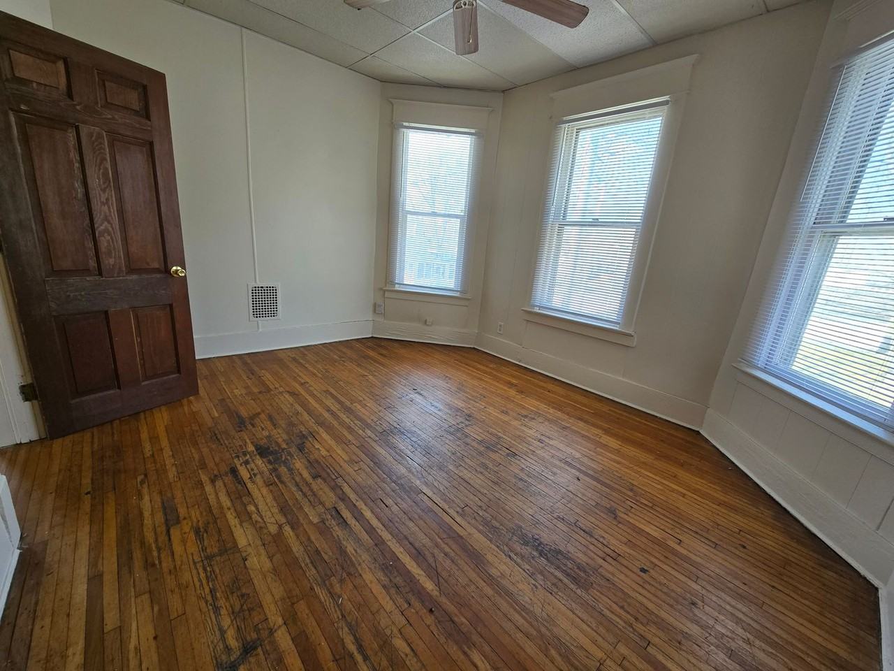 1007 North Mason Street - Photo 6 of 14