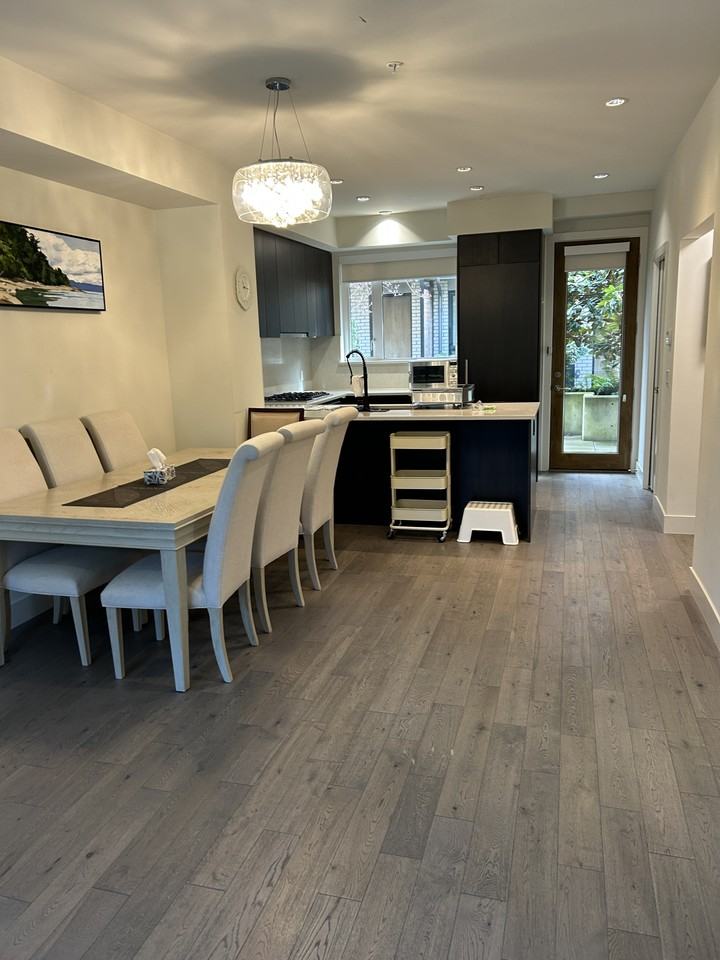 5478 Oak Street - Photo 3 of 11