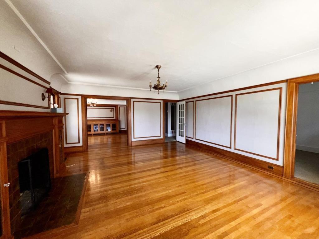 302 Laurel Ave - Photo 2 of 15