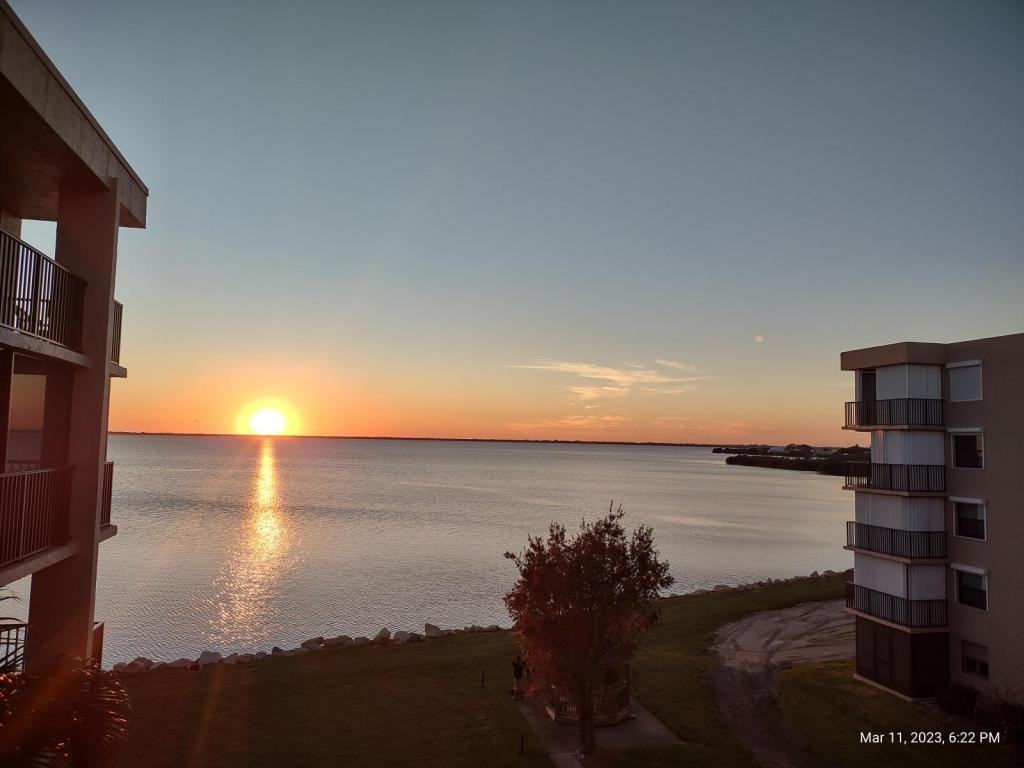 201 International Dr #643 - Photo 2 of 16