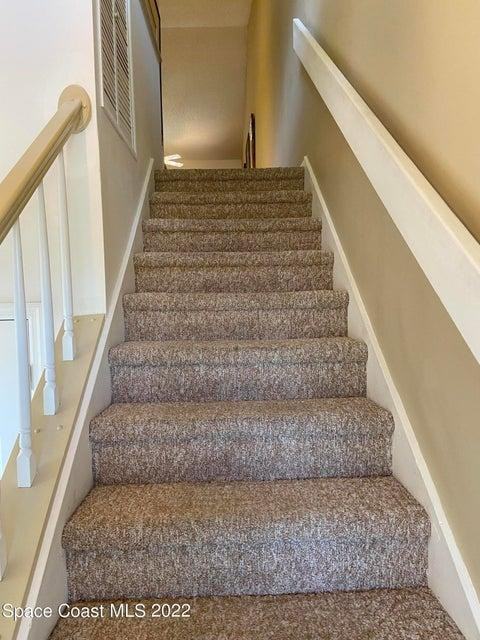 1039 Country Club Dr - Photo 2 of 14