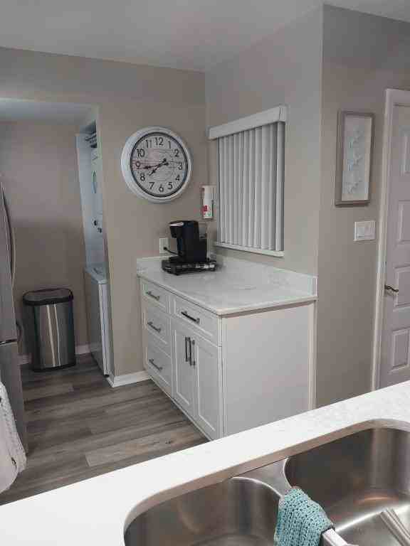 1099 Country Club Dr - Photo 7 of 13