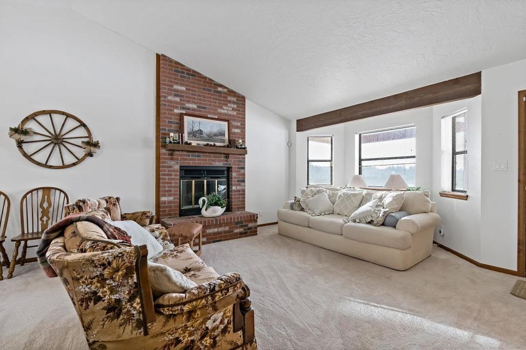 11862 Elkhorn Dr - Photo 7 of 32