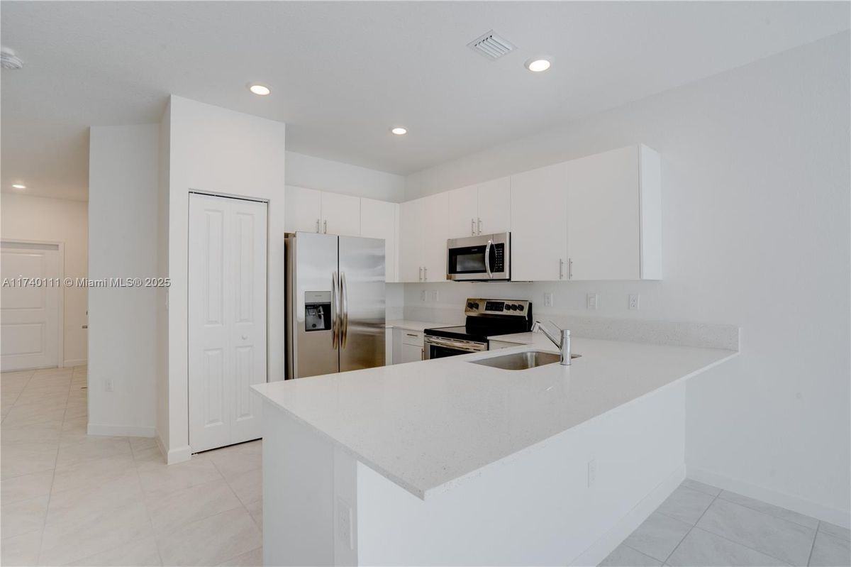 23505 Sw 129th Path ##1 - Photo 2 of 16