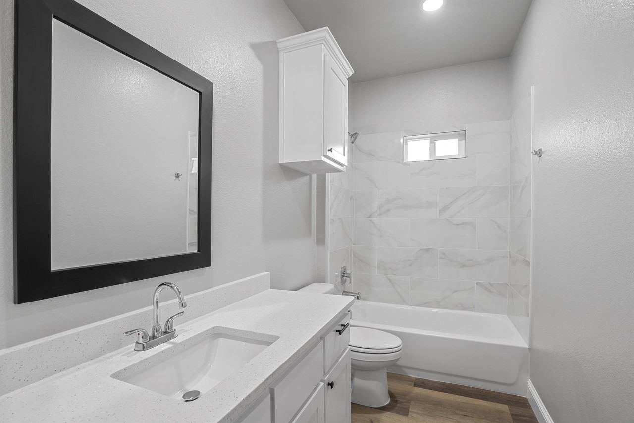 2704 Jones St #A - Photo 2 of 13