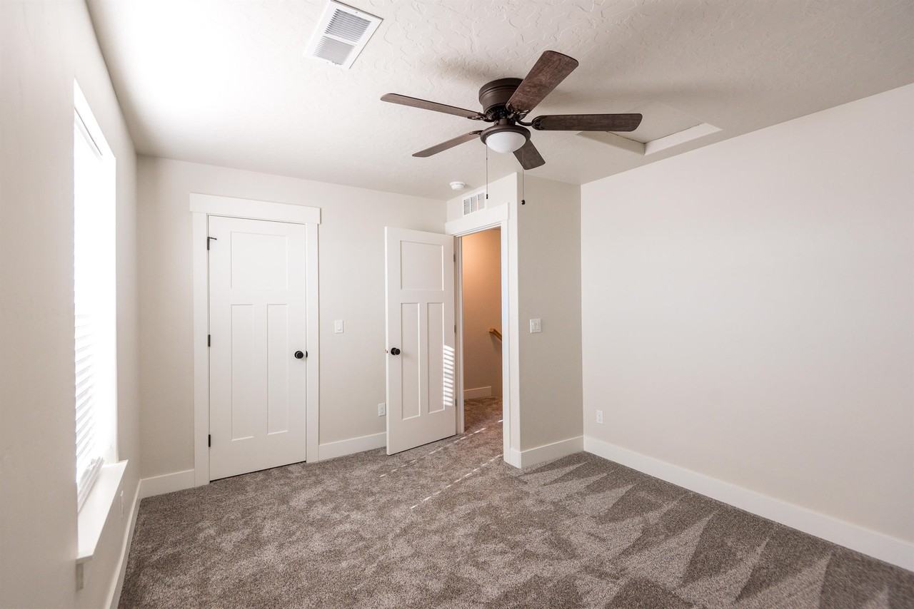 114 Stonegate Ln - Photo 6 of 11