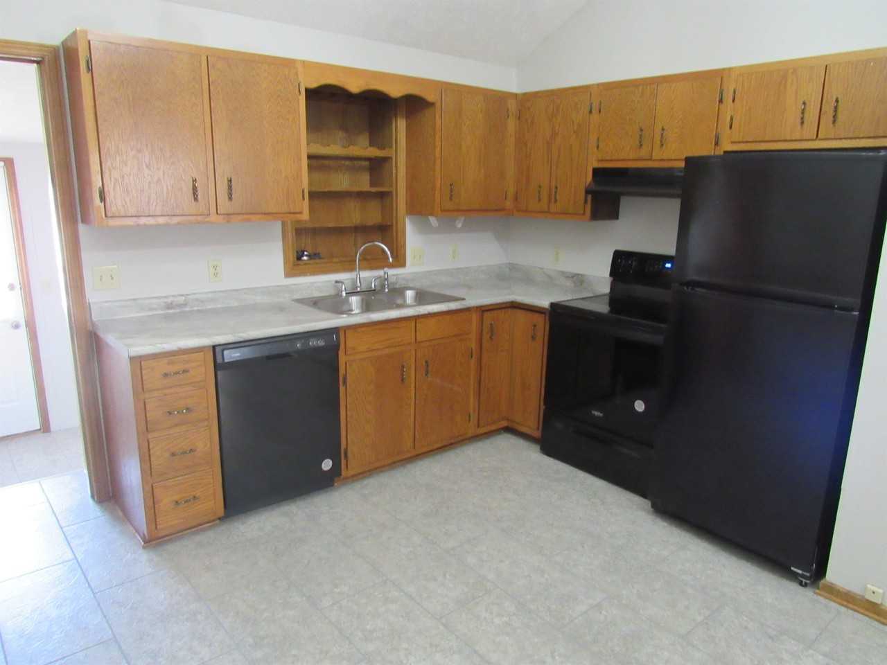 805 Meadowbrook Rd - Photo 2 of 12