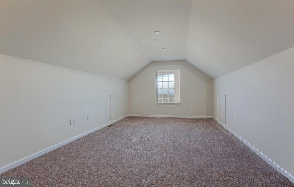 528 Byler Cir #528 - Photo 3 of 20
