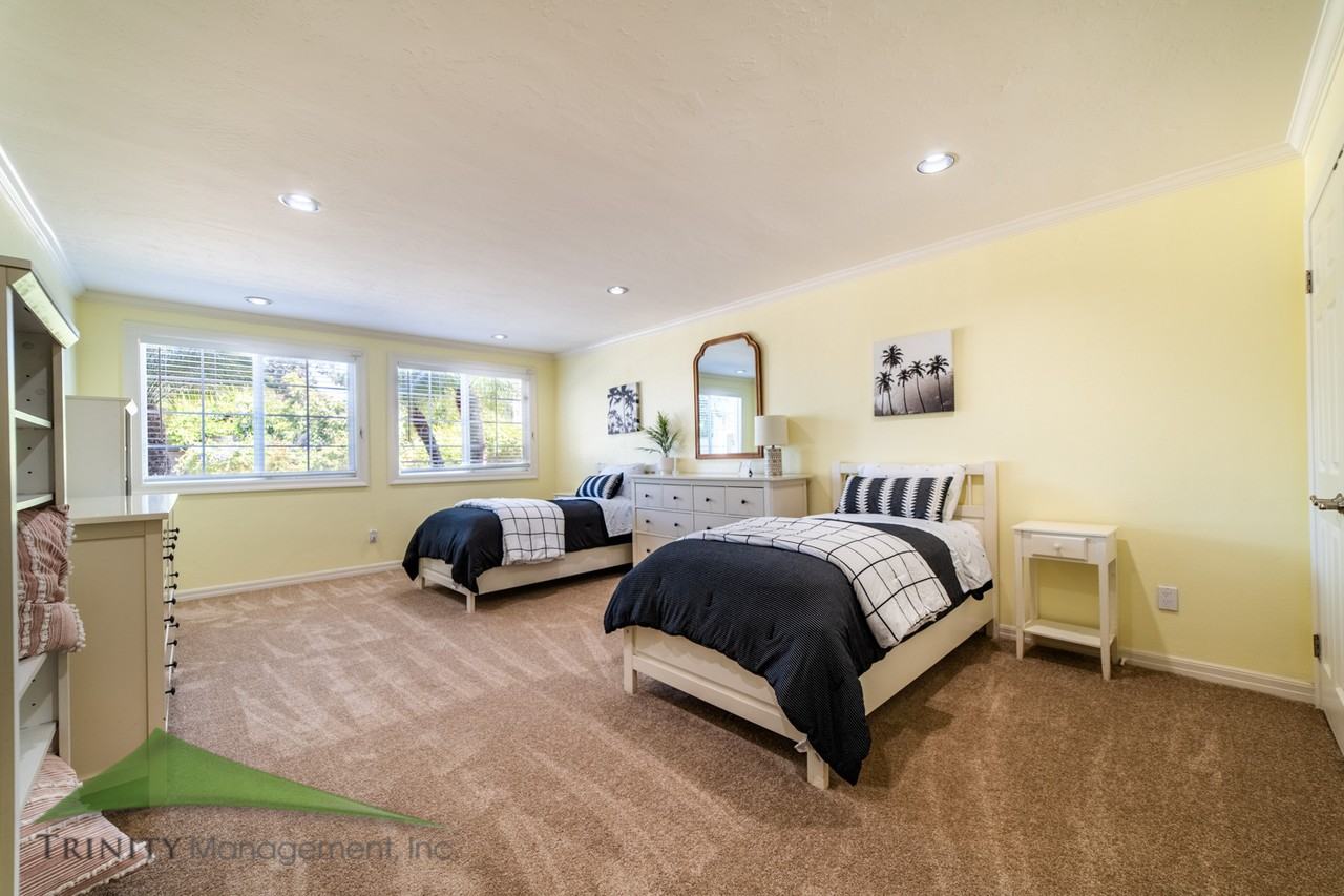 13785 Nogales Dr - Photo 5 of 20