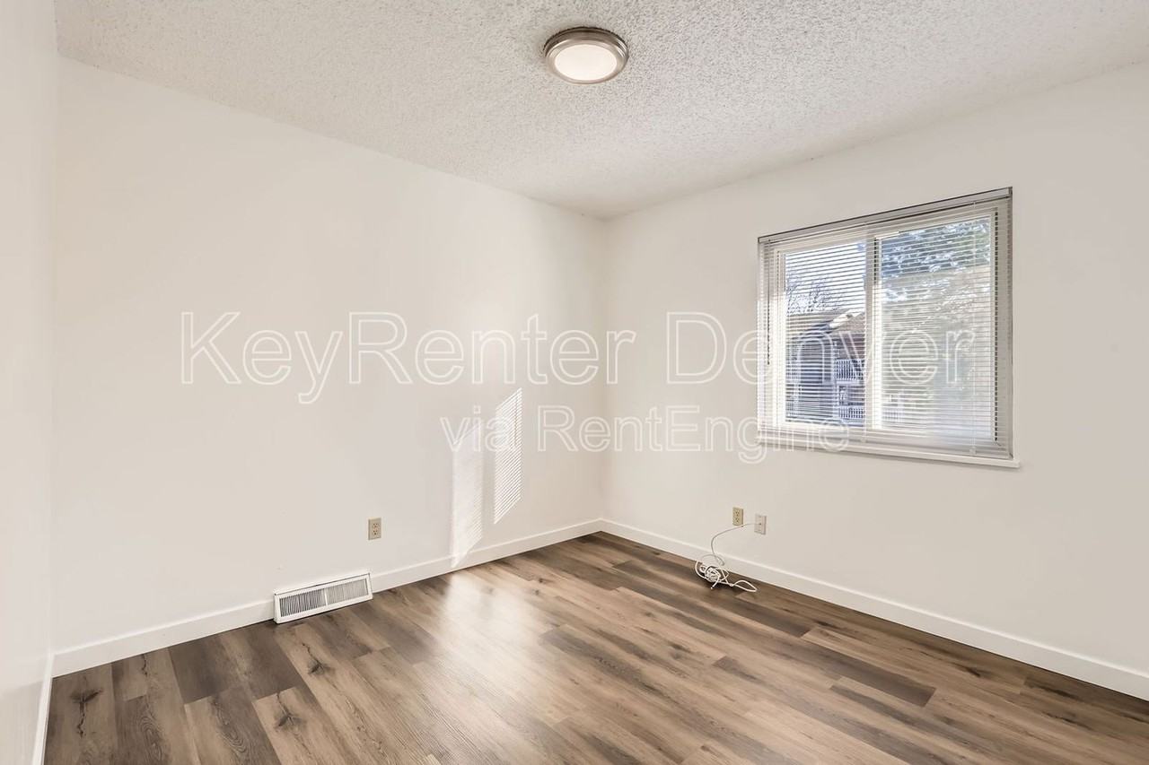 969 S Miller Way - Photo 7 of 12