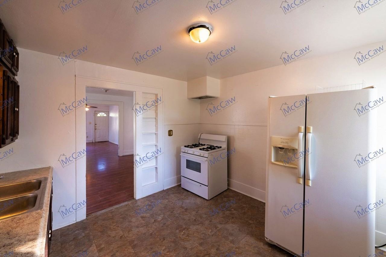 1310 Harrison St #A - Photo 5 of 13