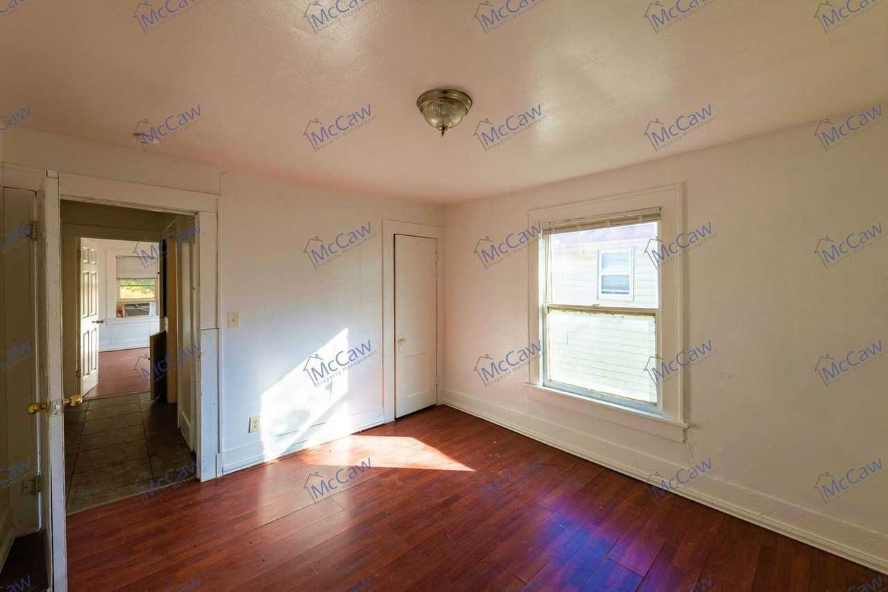 1310 Harrison St #A - Photo 6 of 13