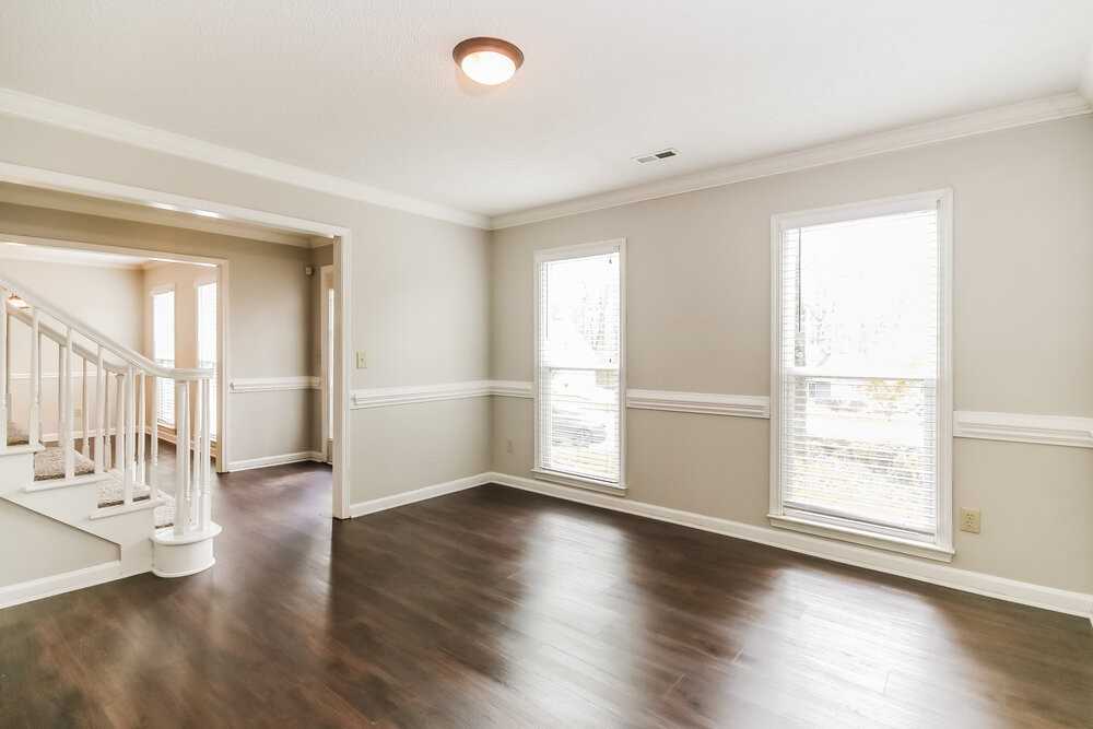 9915 Manbey Ct - Photo 5 of 17