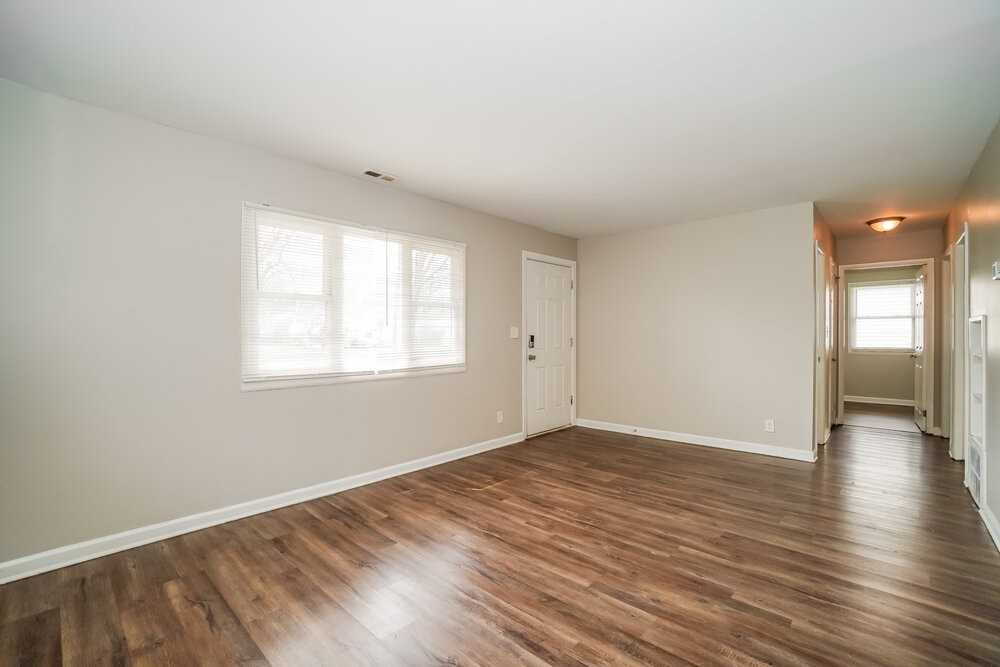 4472 Saint Ann Ln - Photo 4 of 16