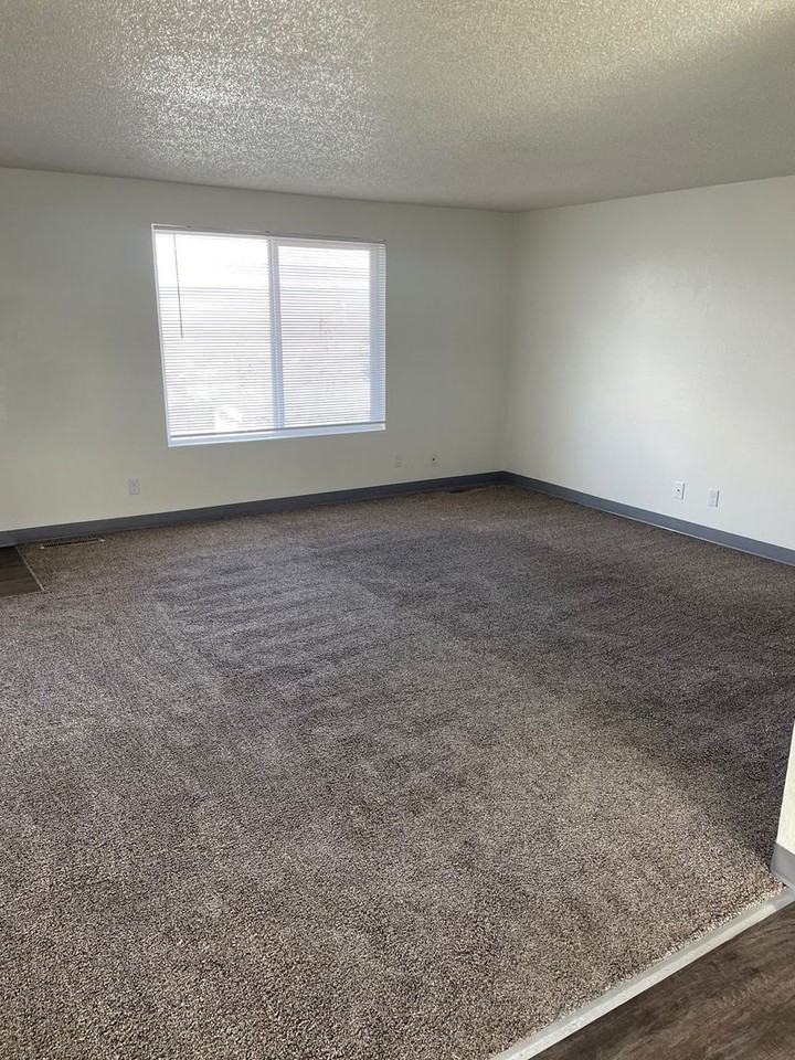 Ridgegate Apartments - Photo 4 of 10