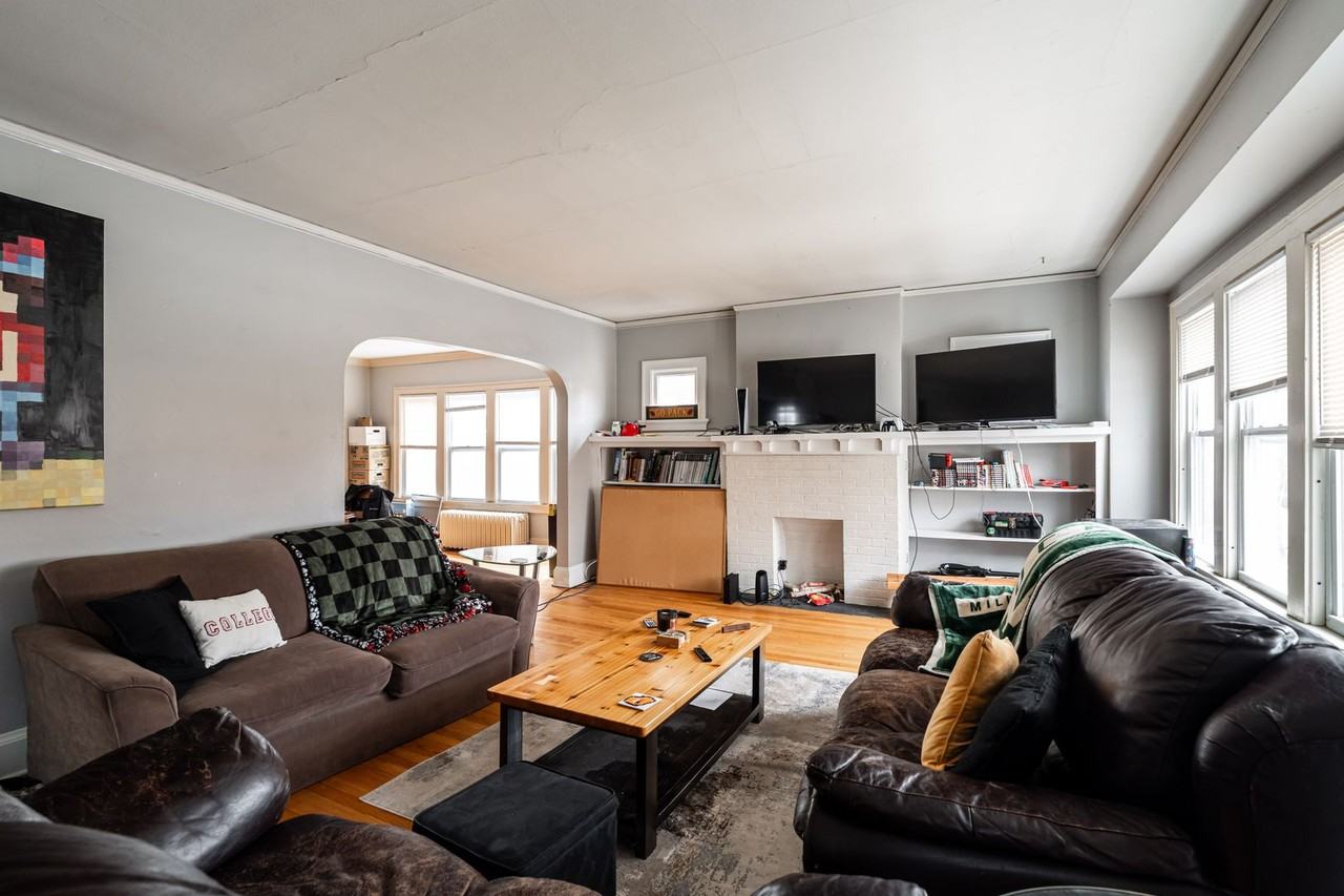 3366 North Downer Avenue - Photo 3 of 23