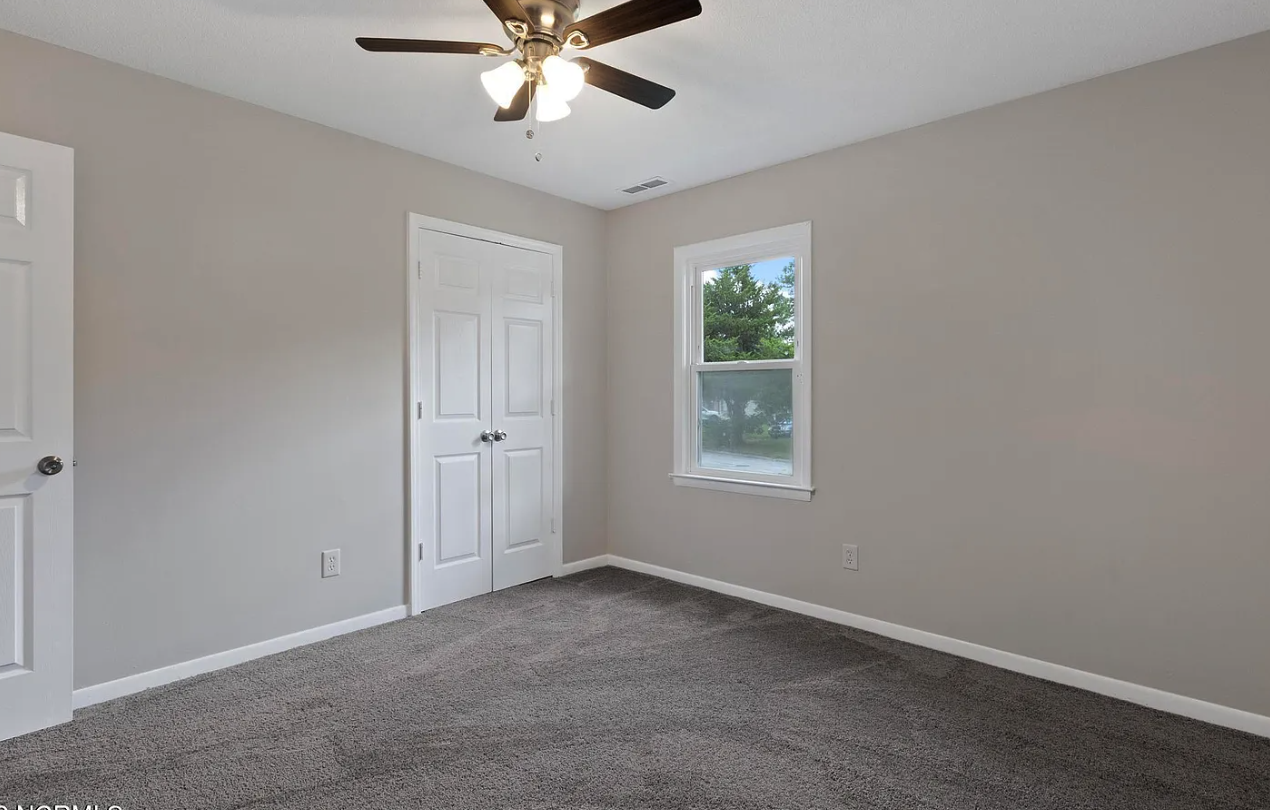 111 Thames Dr #1 - Photo 6 of 8