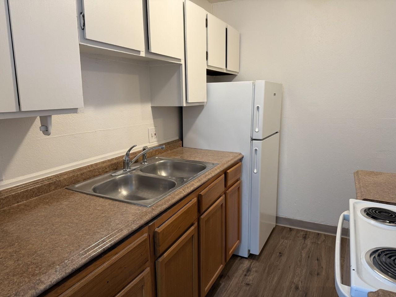 1230 Winona Ct #5 - Photo 5 of 14