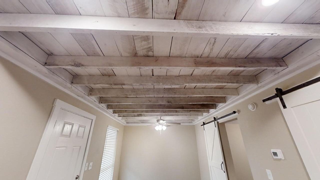 604 Wisconsin St - Photo 4 of 18