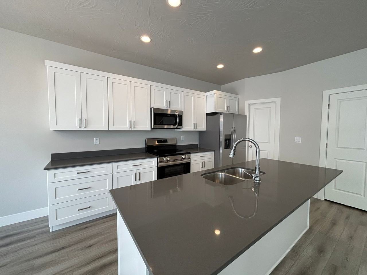 983 S 4380 W - Photo 3 of 50