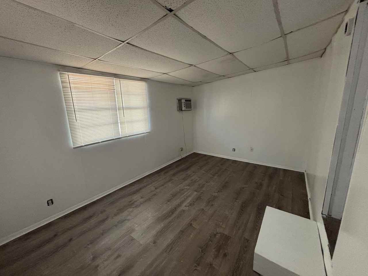 106 52nd Avenue Plz W - Photo 7 of 19