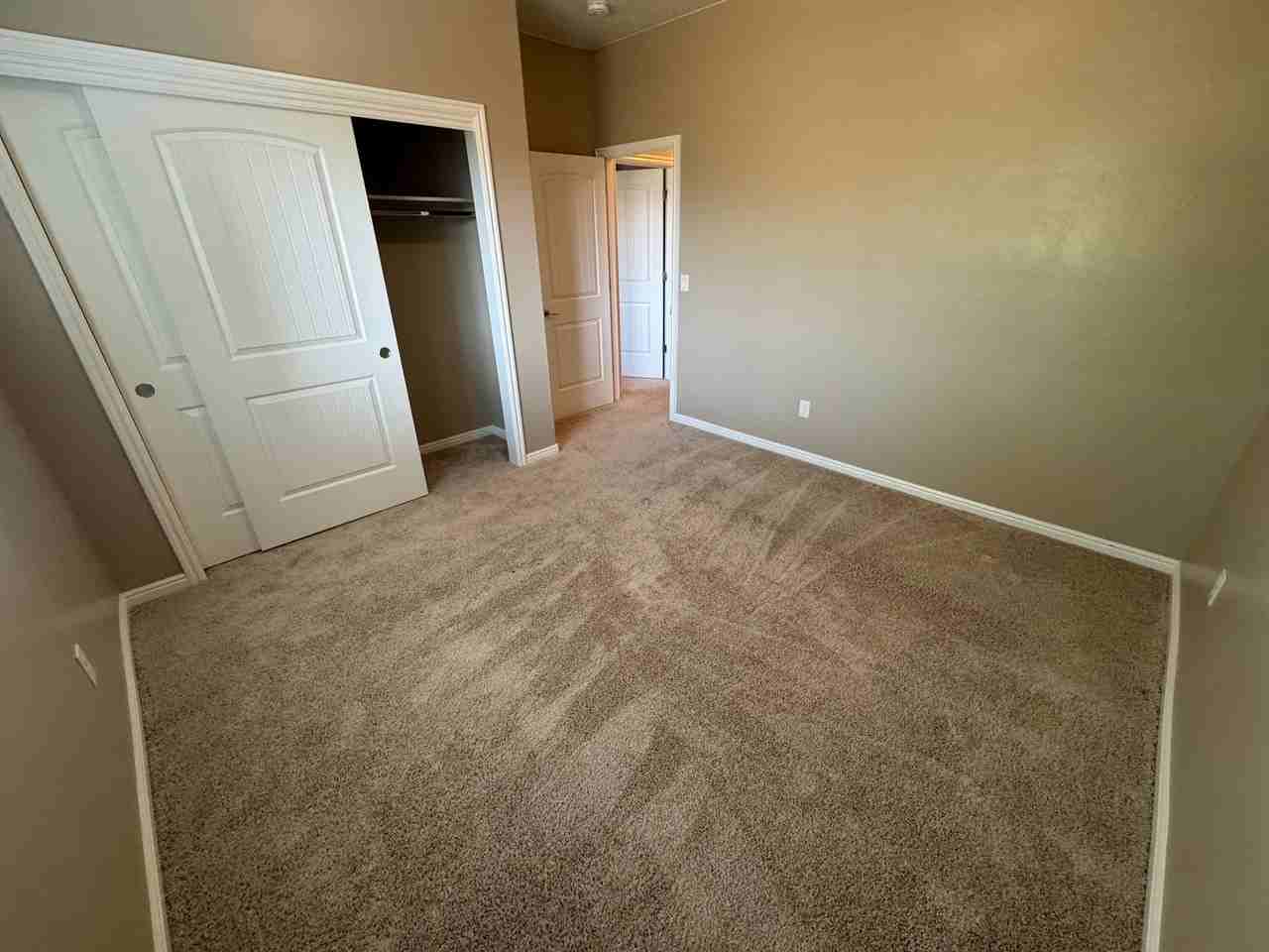 1920 N Lakota Dr #30 - Photo 5 of 40