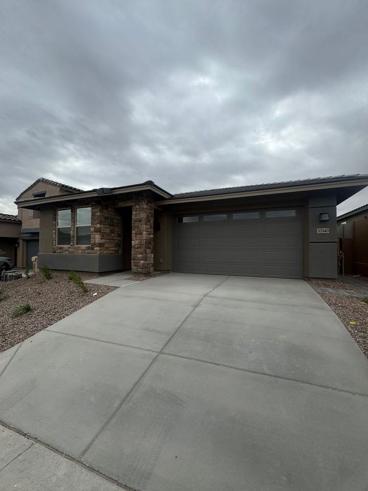 33340 N 132nd Dr - Photo 2 of 30