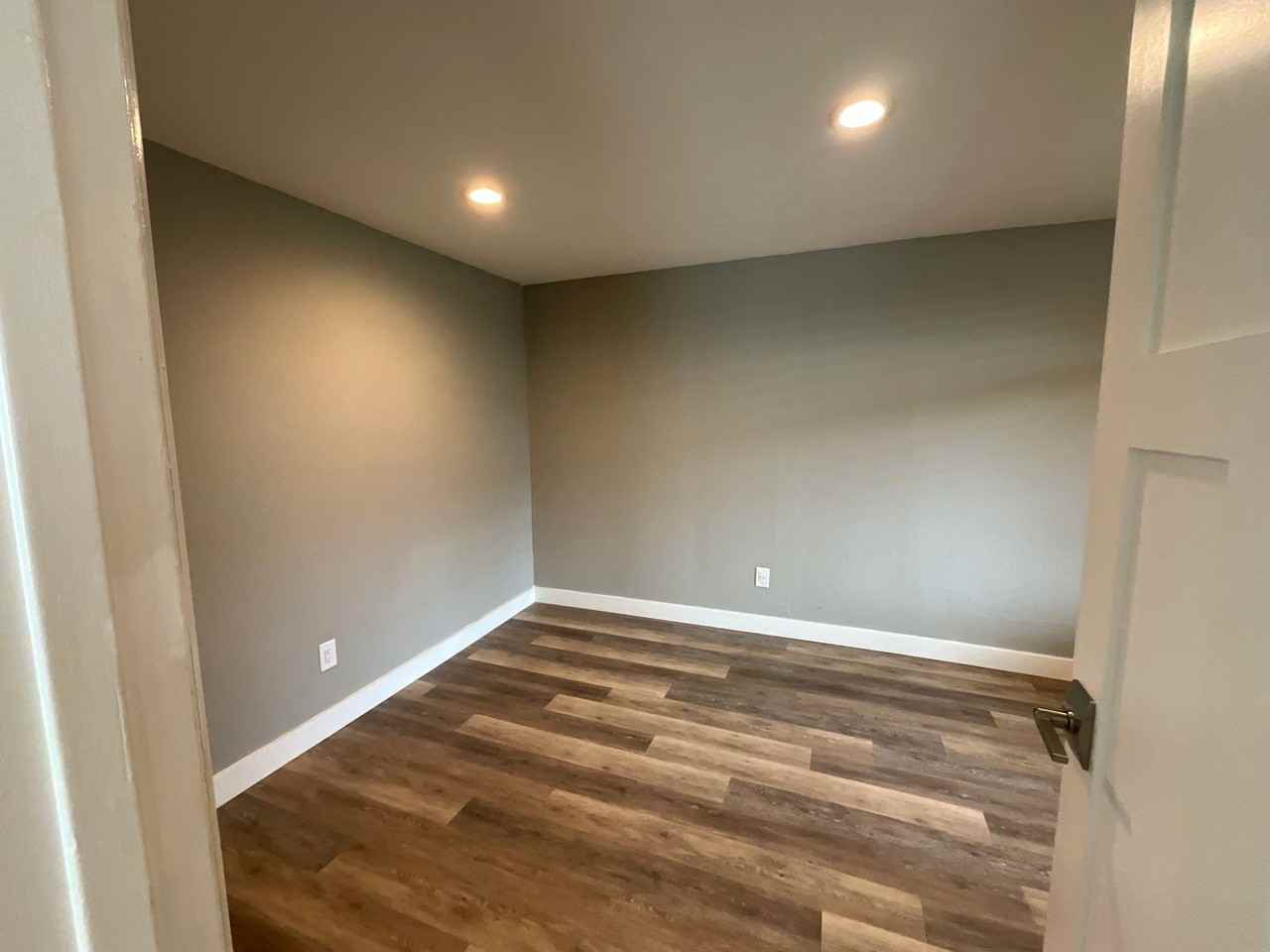 2120 E Grand Ave - Photo 6 of 25