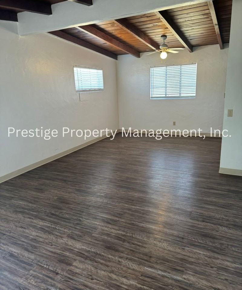 2834 N Richey Blvd - Photo 2 of 20