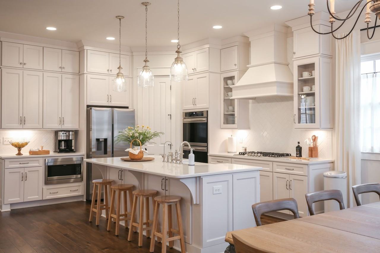 237 Stephens Valley Blvd - Photo 4 of 35