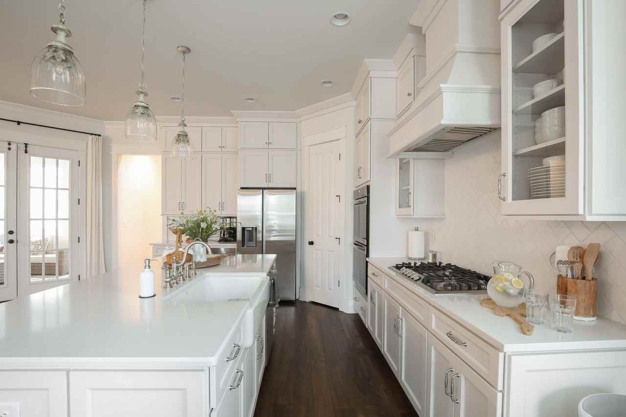 237 Stephens Valley Blvd - Photo 5 of 35