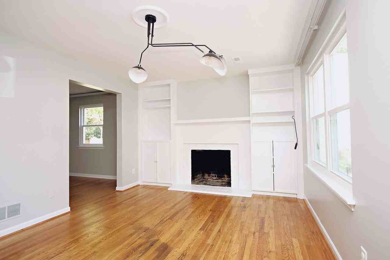 211 Greentree Park - Photo 2 of 20