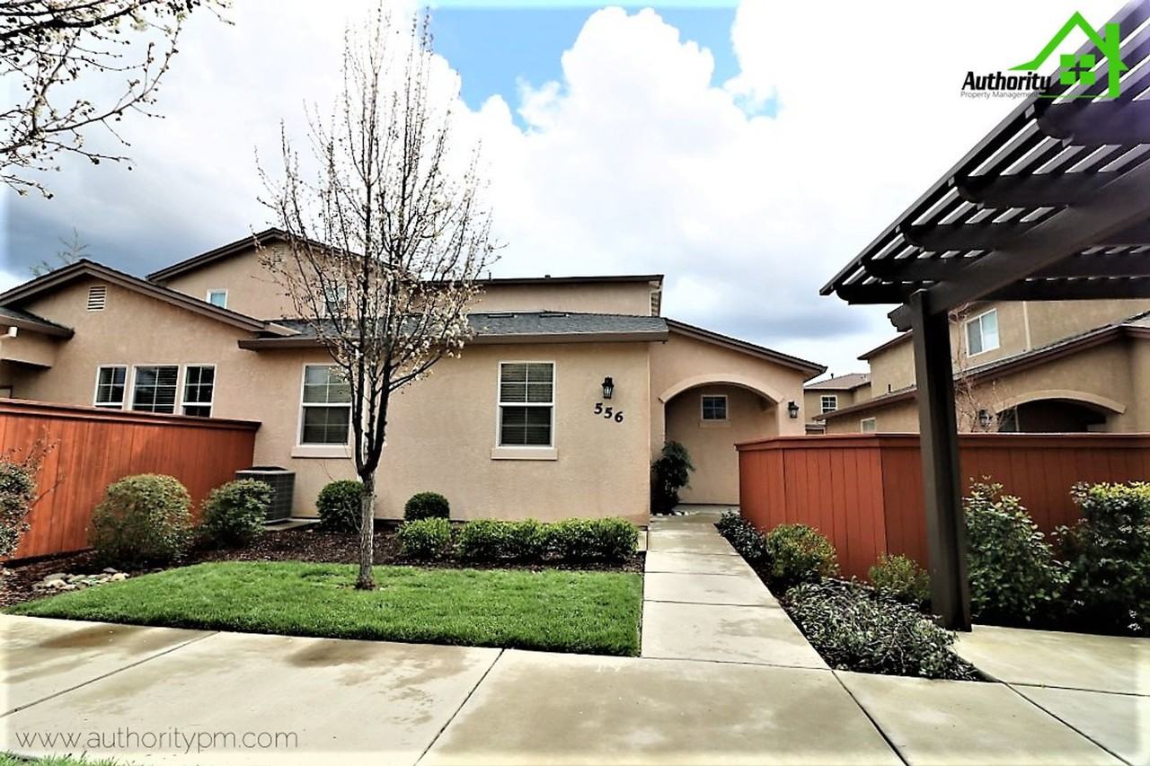 556 Mission De Oro Dr - Photo 2 of 24