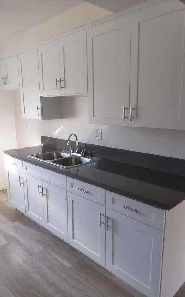 Marquis Apartments - Photo 3 of 11