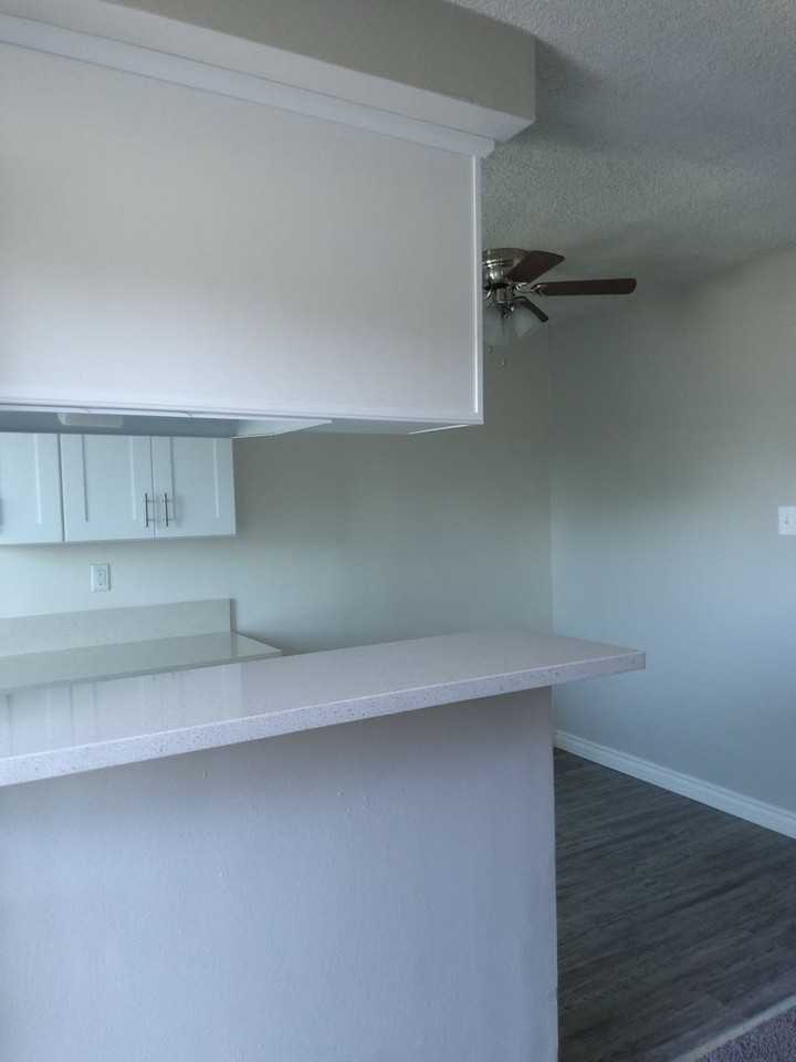 Marquis Apartments - Photo 5 of 23