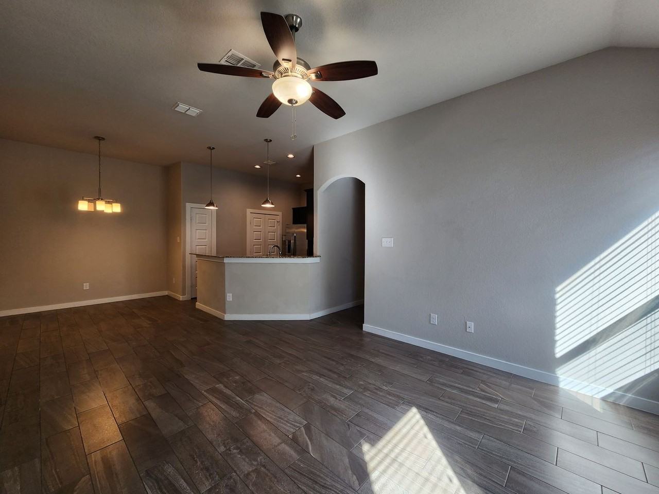 367 Creekside Curv - Photo 6 of 28