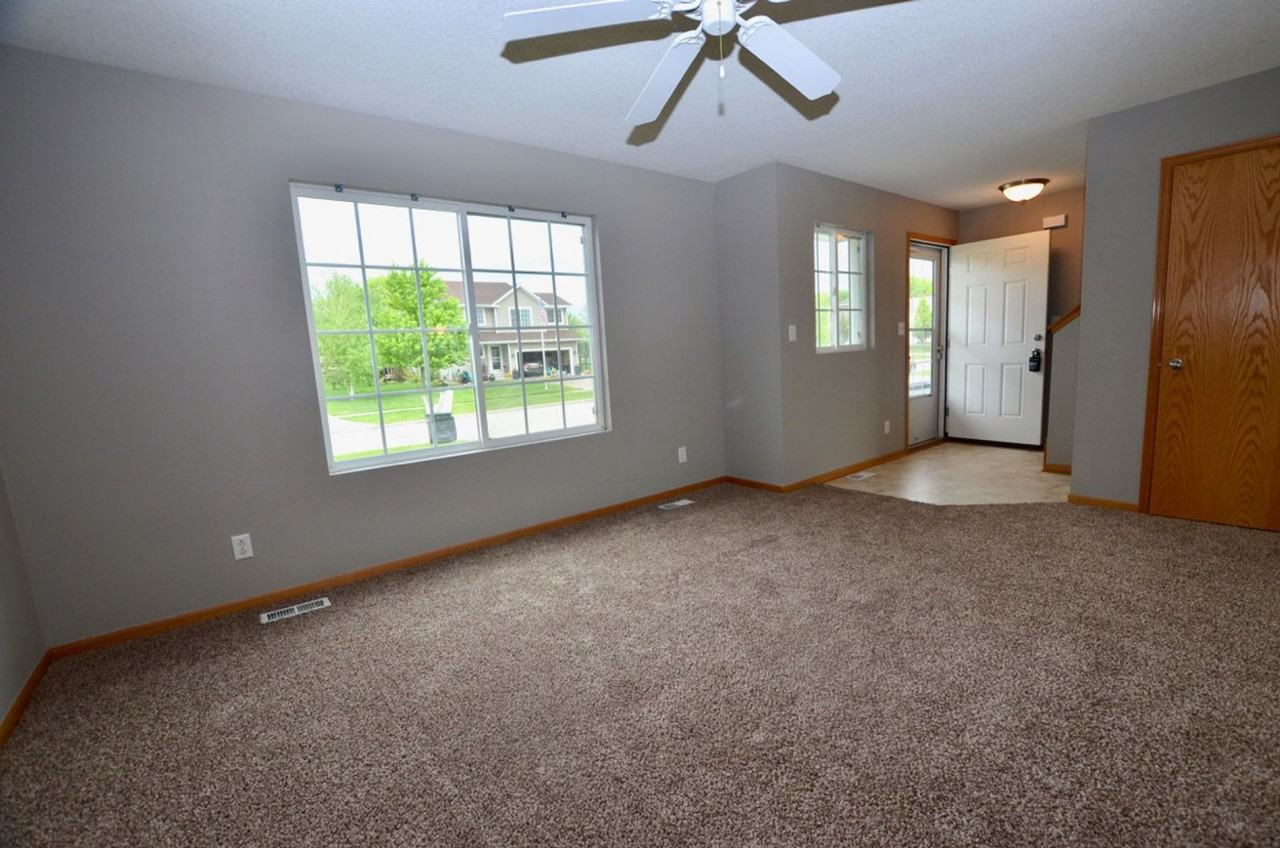10124 Catalina Dr - Photo 2 of 17